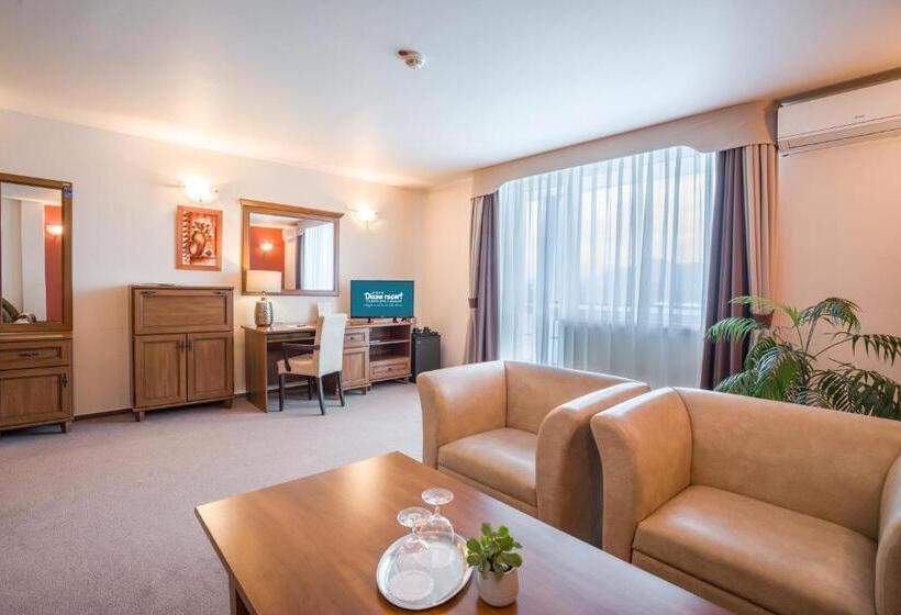 デラックススイート, Dixon