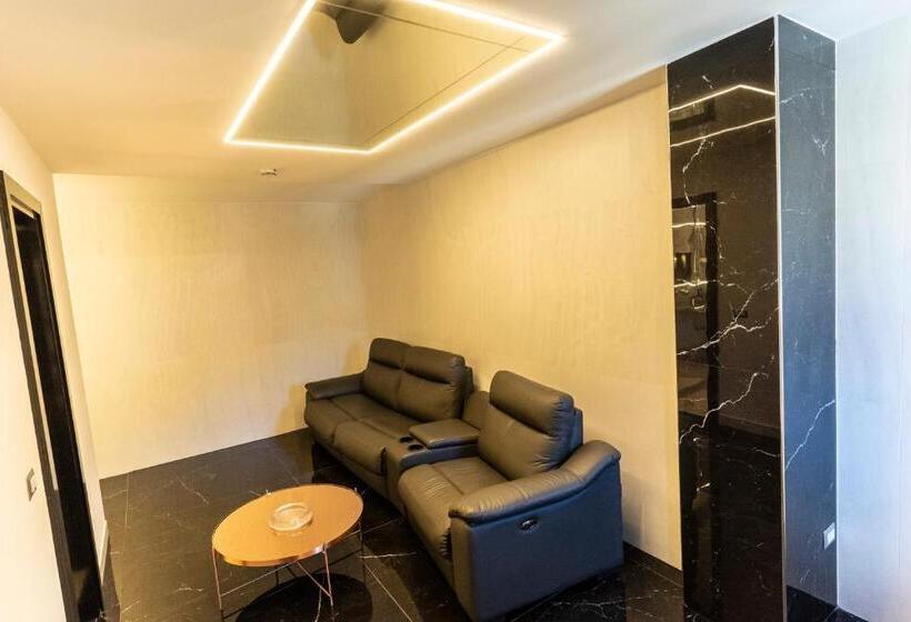 Президентский Люкс, Grand Hotel Irpinia & Family Spa