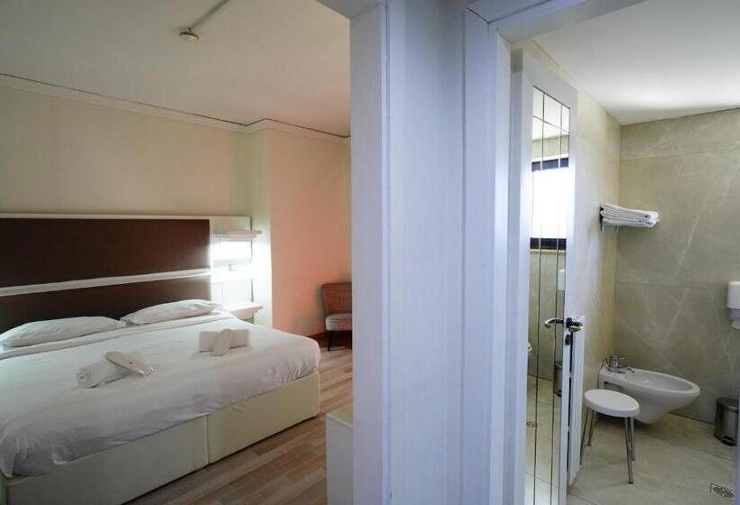 Номер Стандарт Трехместный, Grand Hotel Irpinia & Family Spa