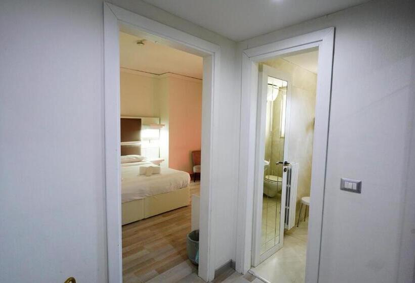 Номер Стандарт Трехместный, Grand Hotel Irpinia & Family Spa