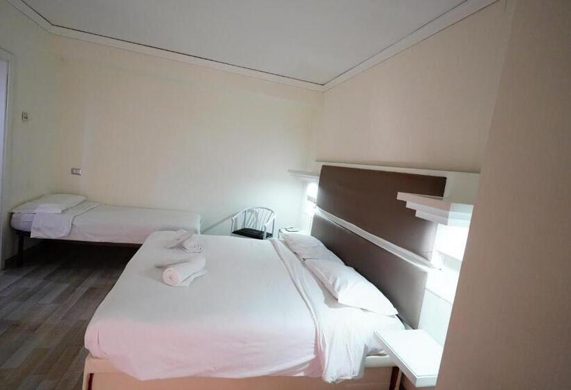 Номер Стандарт Трехместный, Grand Hotel Irpinia & Family Spa