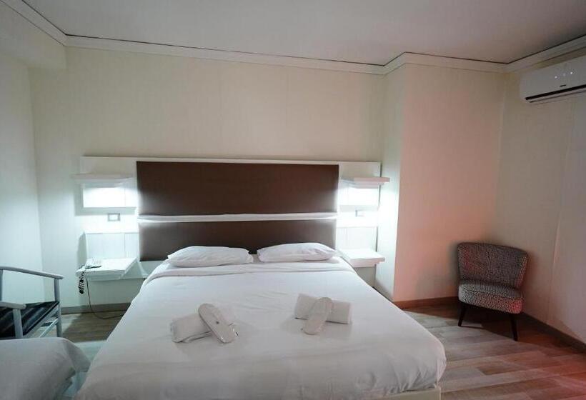 Номер Стандарт Трехместный, Grand Hotel Irpinia & Family Spa