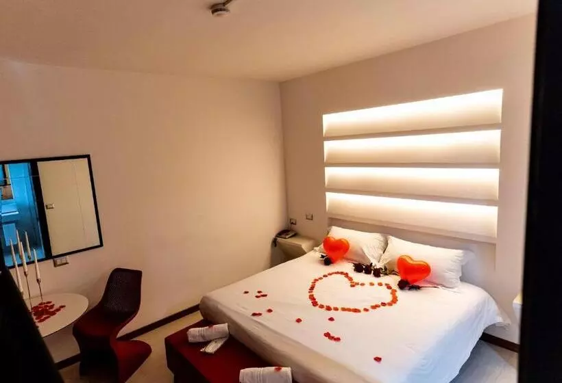 プールの見えるスーペリアルーム, Grand Hotel Irpinia & Family Spa