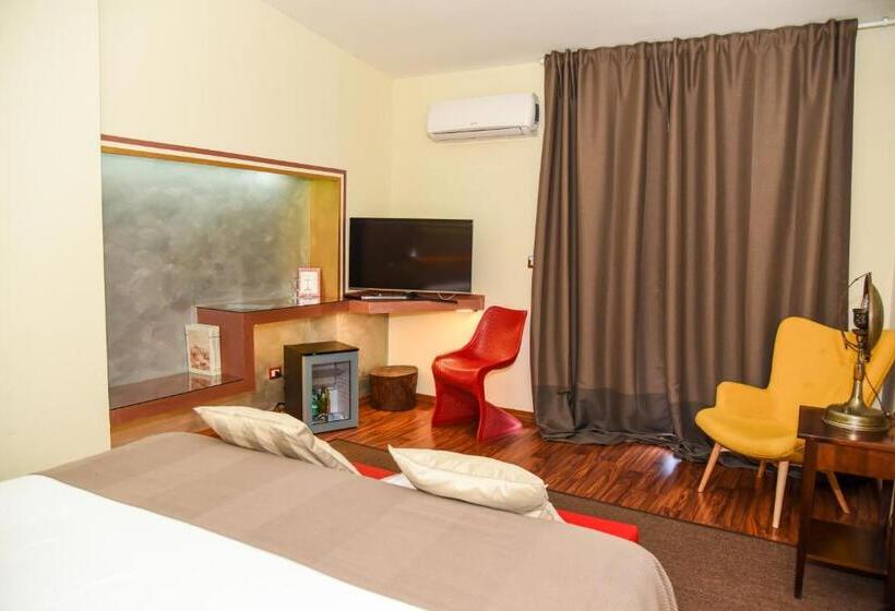 プールの見えるスーペリアルーム, Grand Hotel Irpinia & Family Spa