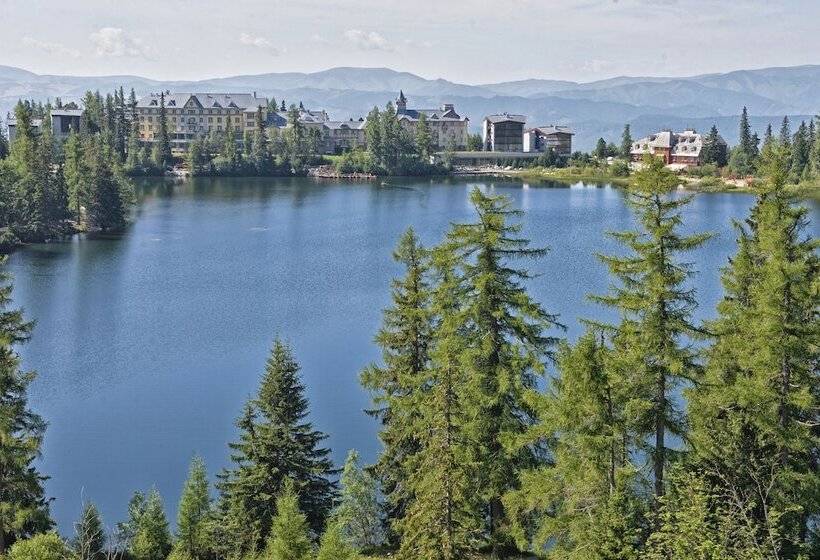 标准单人间, Patria