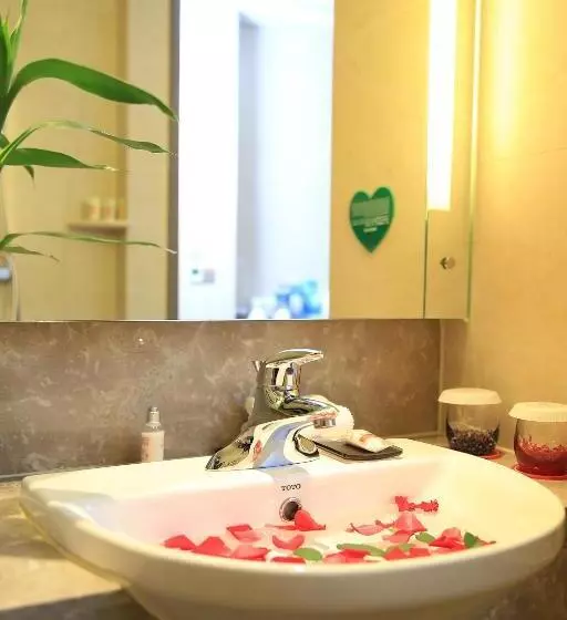 Standard-huone King-vuode, Ramada Longyan