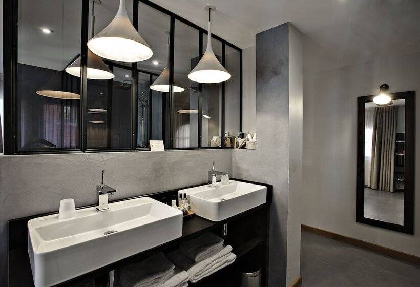 חדר דלוקס, Logis Hôtel Villa Du Taur