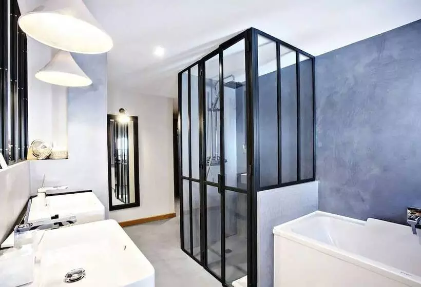 デラックスルーム, Logis Hôtel Villa Du Taur