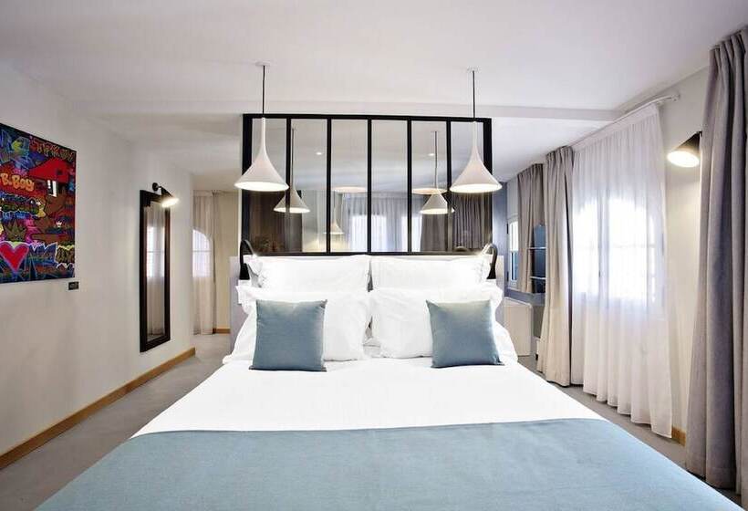 デラックスルーム, Logis Hôtel Villa Du Taur