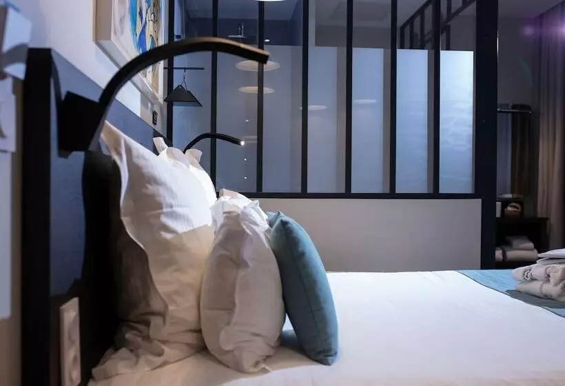 プレミアムルーム, Logis Hôtel Villa Du Taur