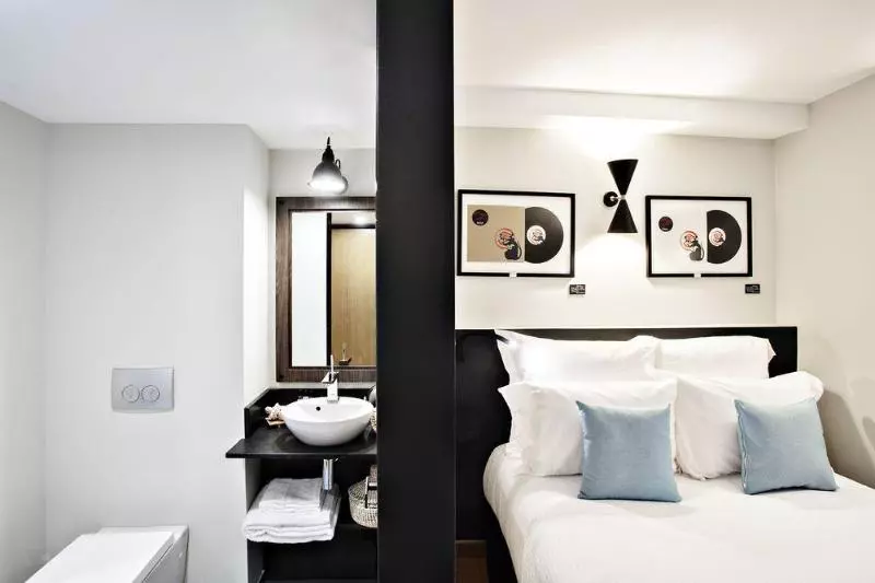 クラシックシングルルーム, Logis Hôtel Villa Du Taur