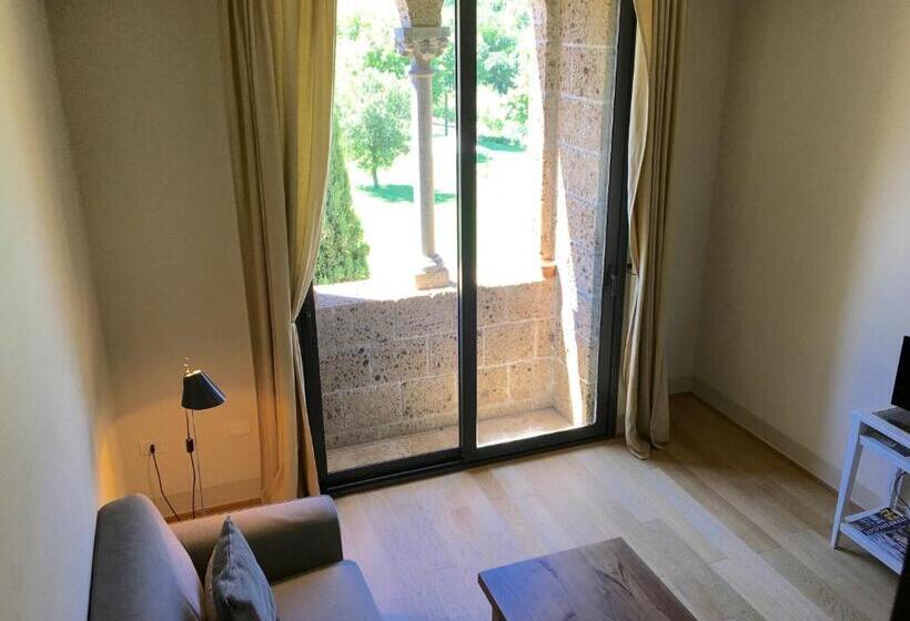 سوییت خانوادگی, Locanda Palazzone