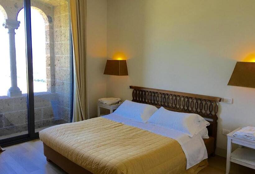 سوییت خانوادگی, Locanda Palazzone