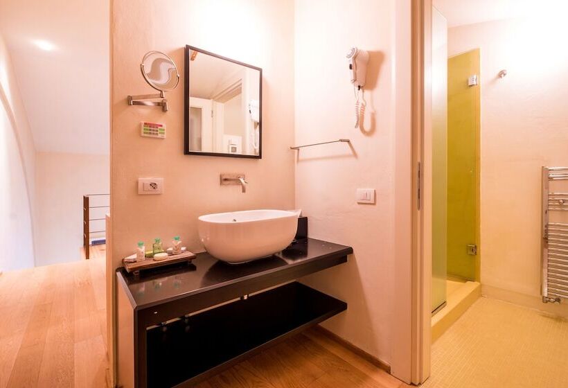 سوییت لوکس, Locanda Palazzone