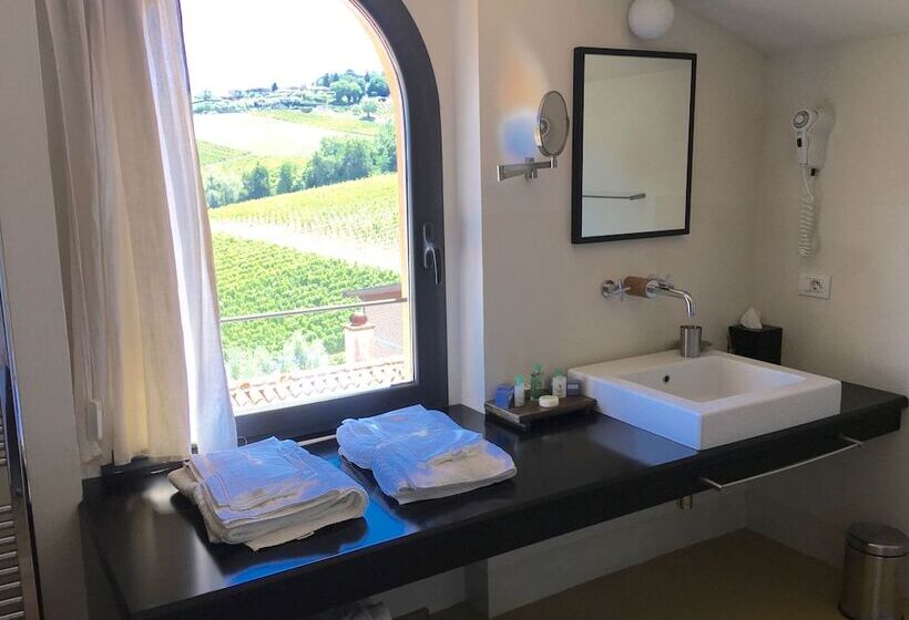 سوییت خانوادگی, Locanda Palazzone