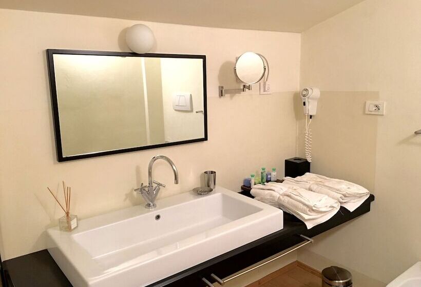 سوییت, Locanda Palazzone