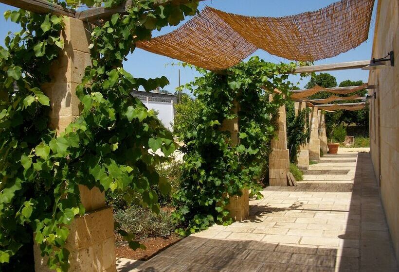 غرفة قياسية رباعية, Masseria Lacco