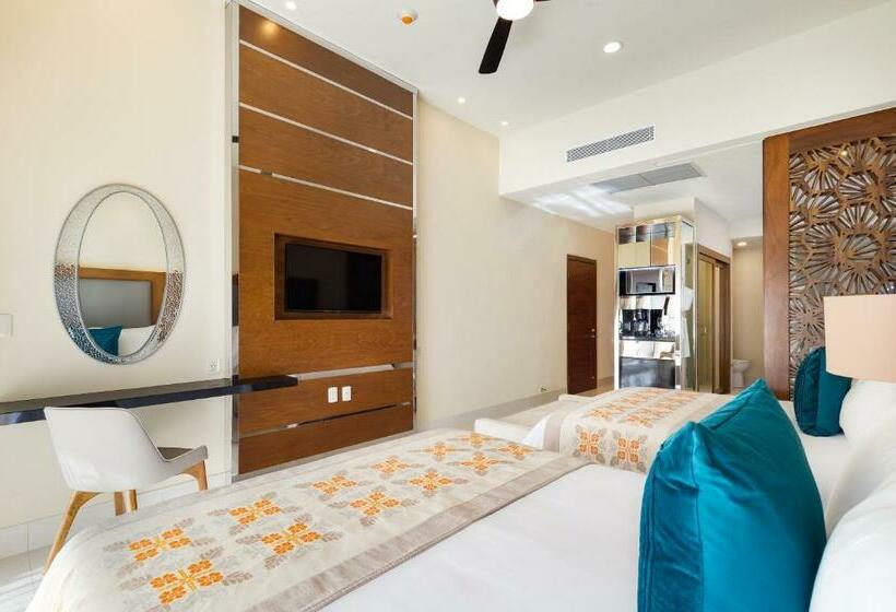 Люкс Вид на Бассейн, Villa La Valencia Beach Resort & Spa Los Cabos