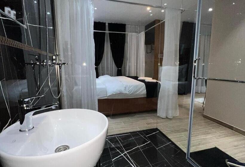 اتاق لوکس با بالکن, Comfort