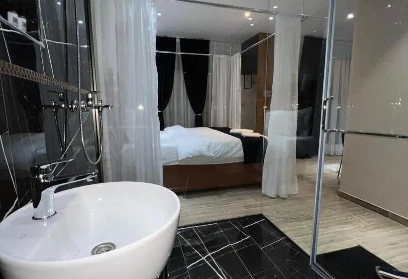 اتاق لوکس با بالکن, Comfort