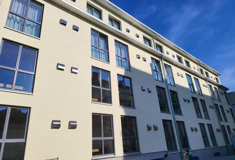 חדר סטנדרט, Boardinghouselandau