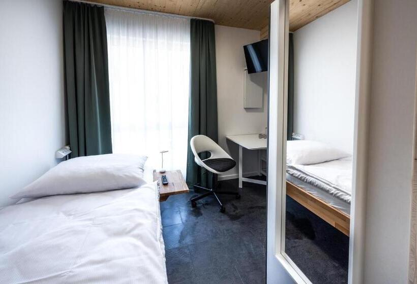 חדר סטנדרט יחיד, Boardinghouselandau