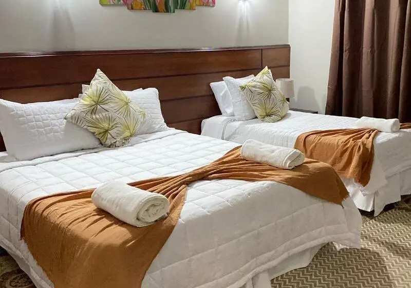اتاق استاندارد سه نفره, El Nogal Casa