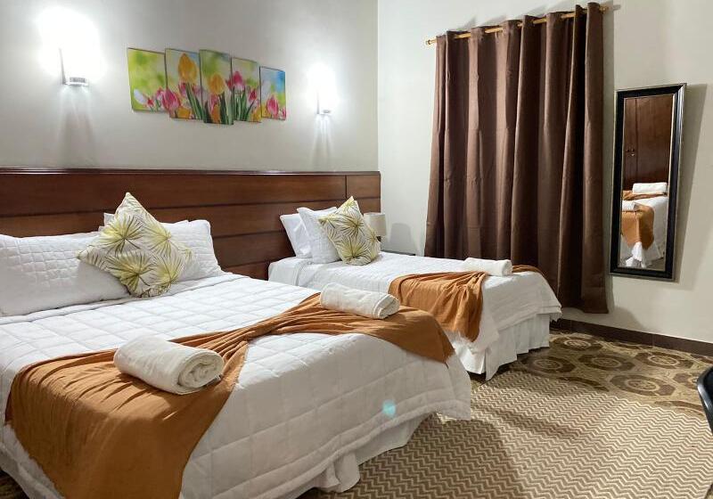 اتاق استاندارد سه نفره, El Nogal Casa