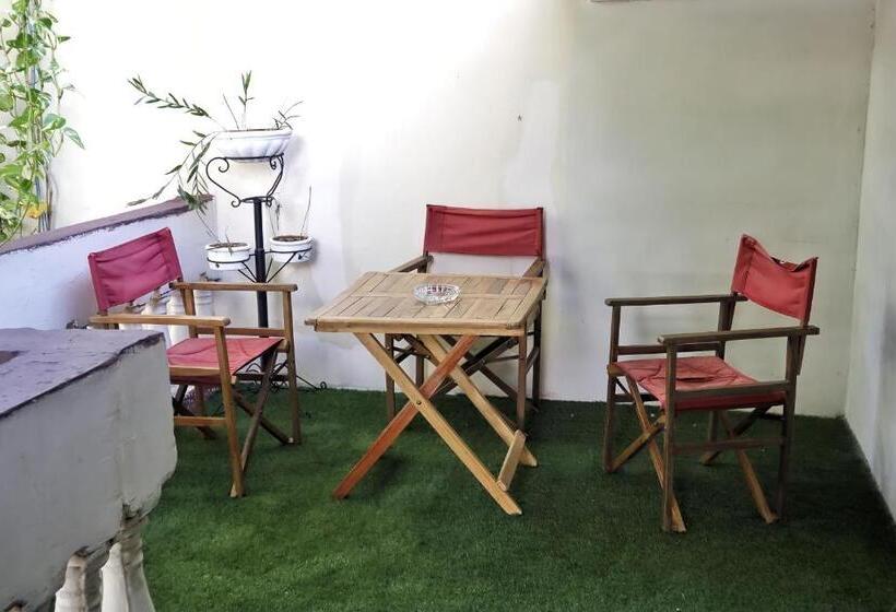 اتاق استاندارد سه نفره, El Nogal Casa