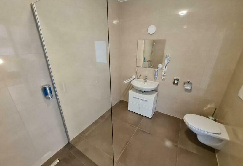 豪华房间, Check Inn Hotels   Offenbach