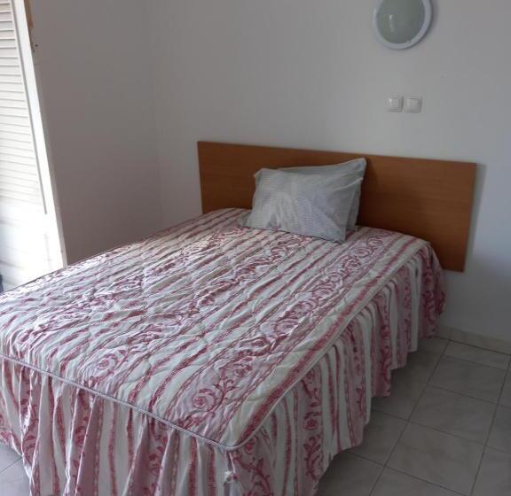 اتاق استاندارد سه نفره, Sol Marina