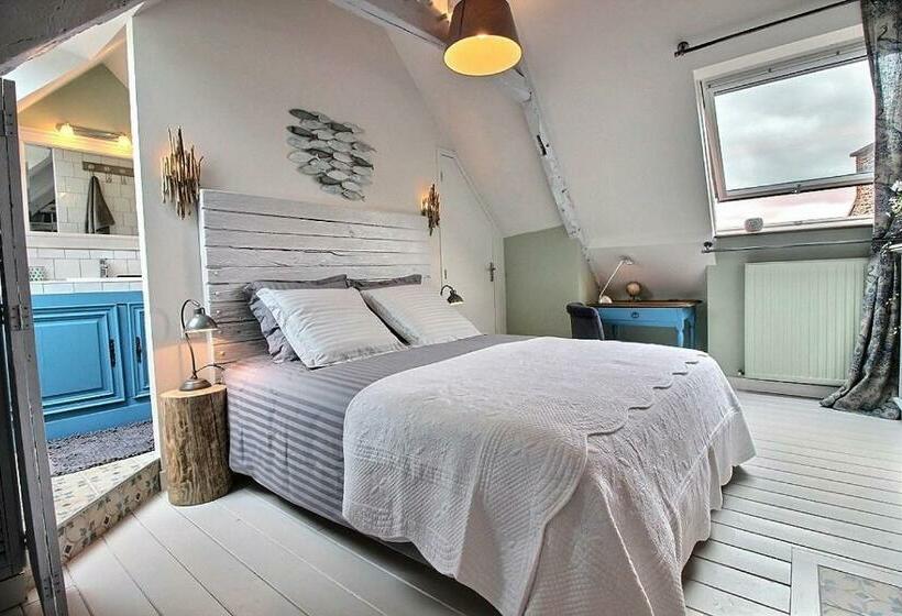 Номер Стандарт с Террасой, La Chambre Du Capitaine