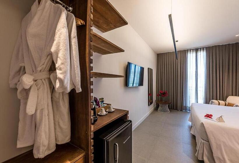 جناح ديلوكس مع إطلالات, Triângulo Noronha