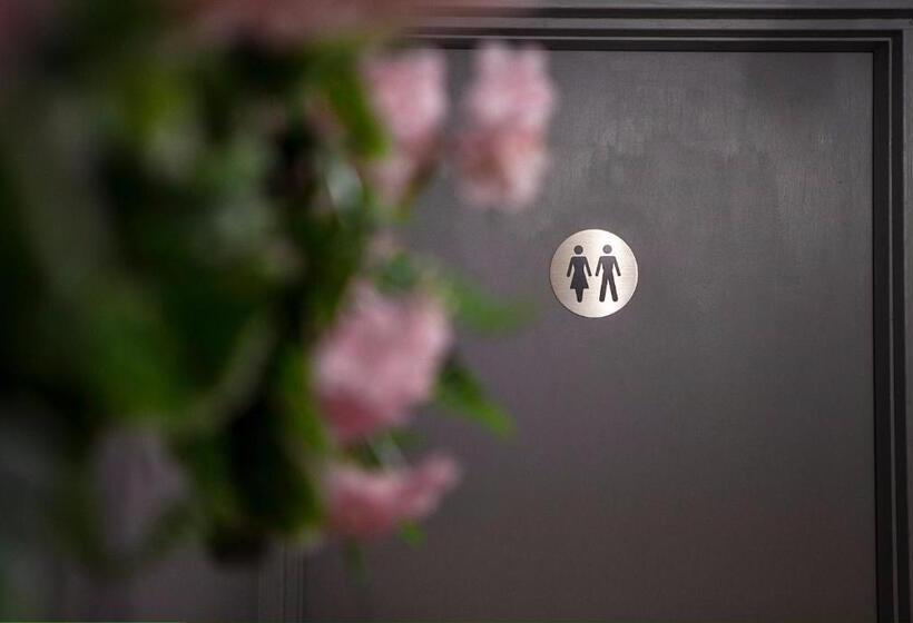 带1个卧室的公寓, The Ultimate Hen Suite With Bar & Makeup Room