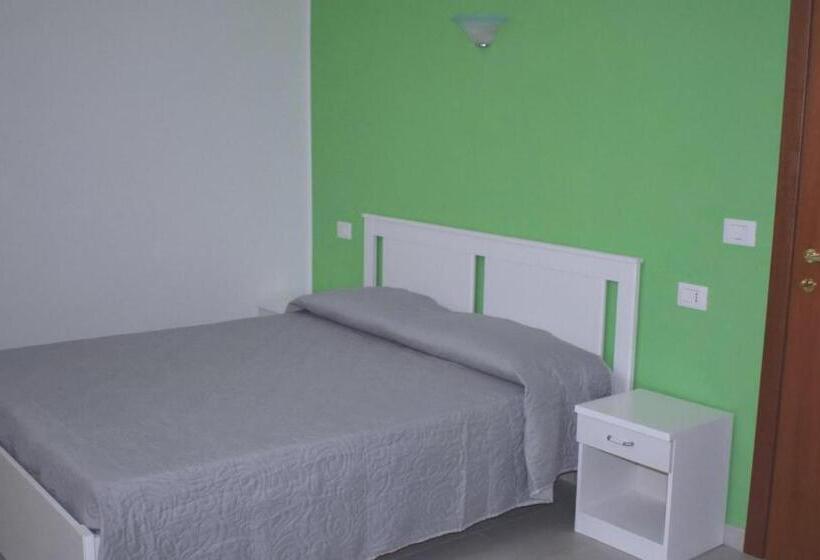 Четырехместный Номер Стандарт, B&b Da Zio Peppe