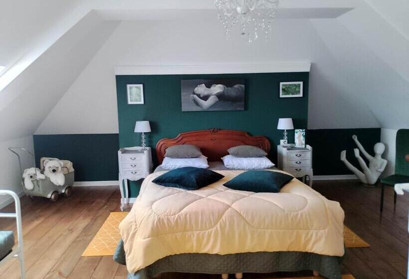 غرفة عائلية, La Menardière L Appart