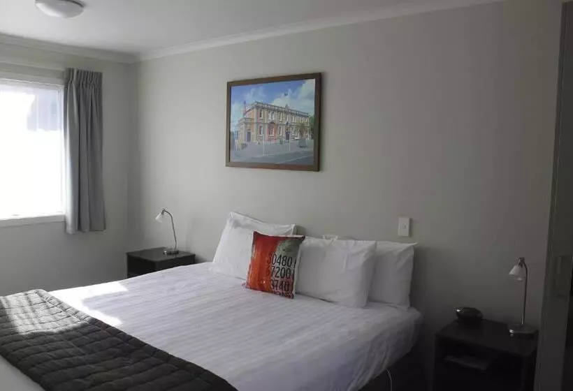 آپارتمان 1 خوابه, Arena Court Motel