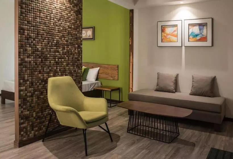 سوییت لوکس, Casa Florida Hotel & Spa