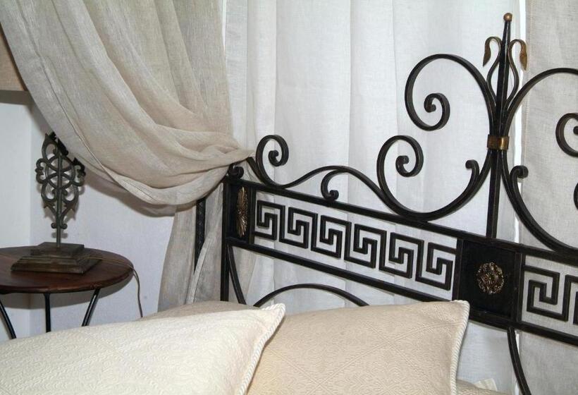 جناح ديلوكس, Abbadia San Giorgio