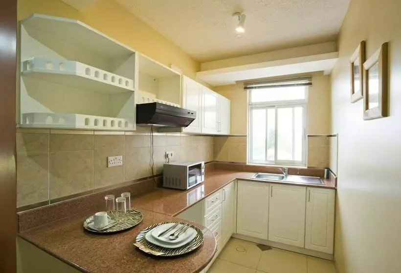 استودیو ساده, Afrique Suites