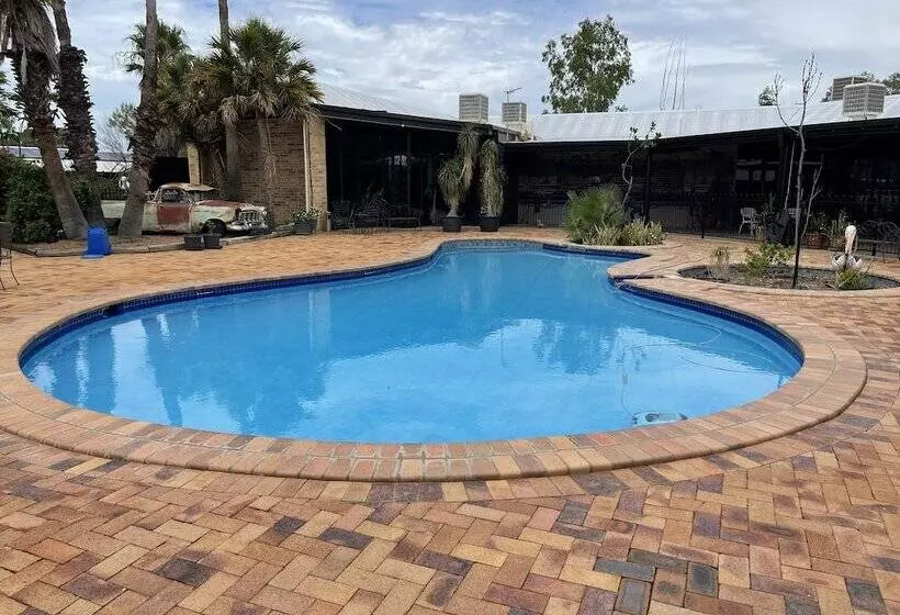 デラックスルーム, Albert Park Motor Inn King Beds Pool Shaded Parking