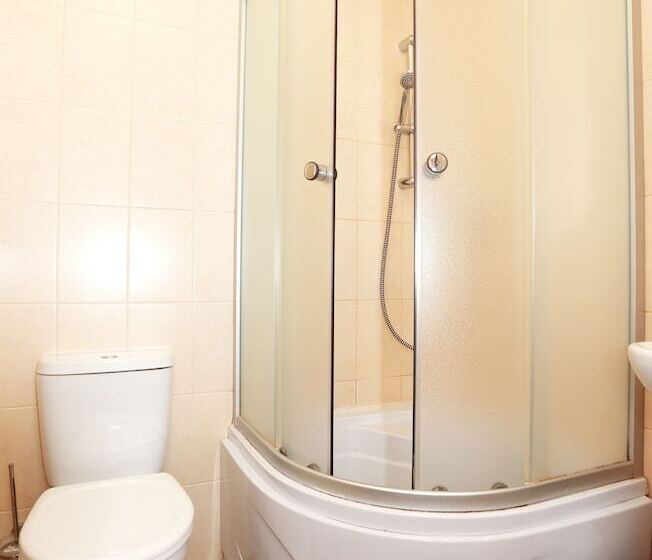 חדר סטנדרט יחיד, Maria