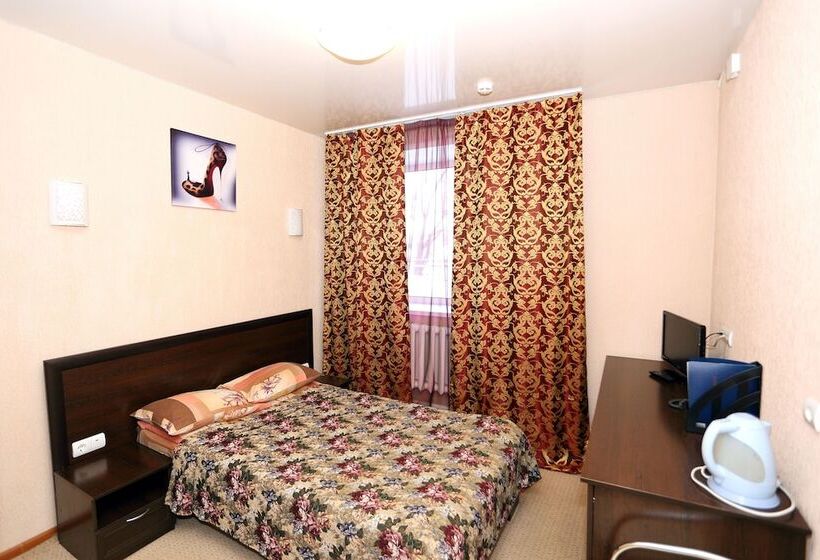 חדר סטנדרט יחיד, Maria