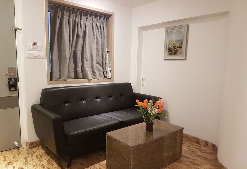 جناح إدارى, Millennium Park