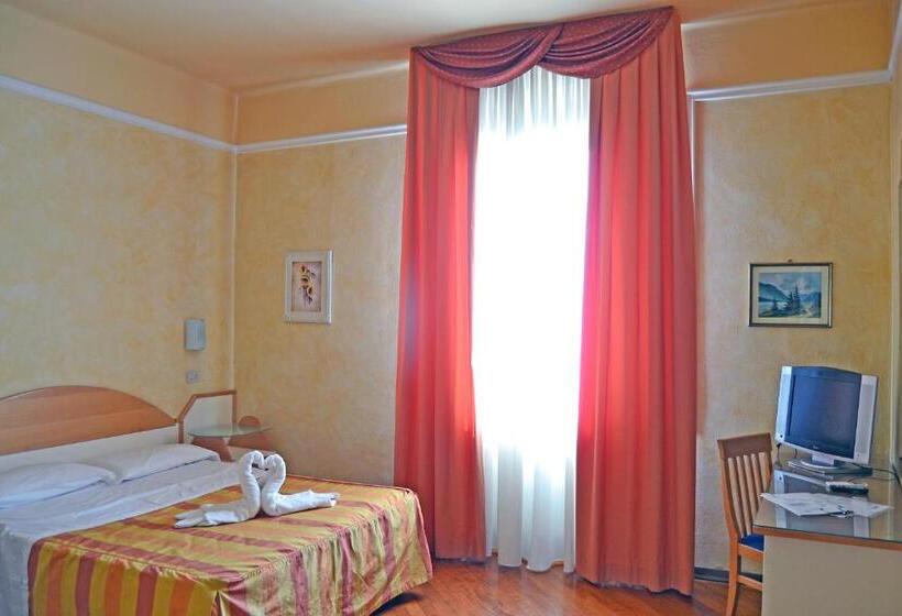 اتاق استاندارد سه نفره, Soggiorno Athena