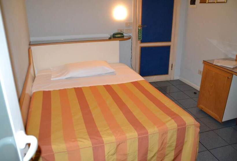 اتاق استاندارد سه نفره, Soggiorno Athena