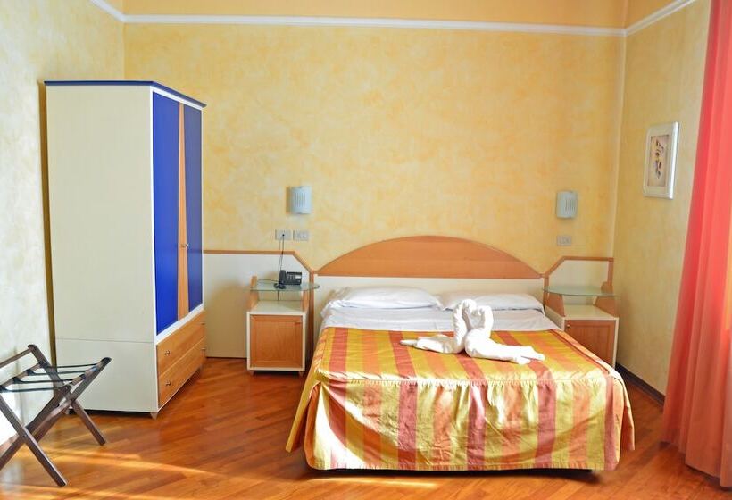 اتاق استاندارد چهار تخته, Soggiorno Athena