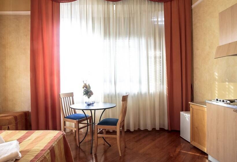 اتاق استاندارد چهار تخته, Soggiorno Athena