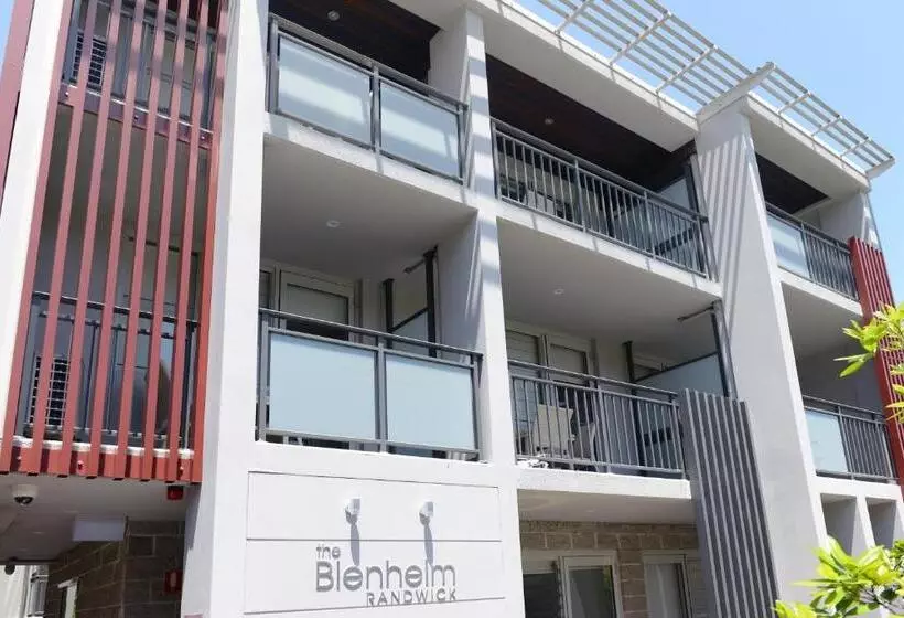 スタンダードルーム, The Blenheim