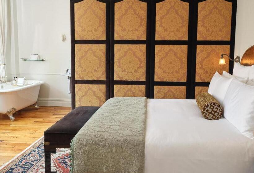 标准工作室, The Ned Nomad